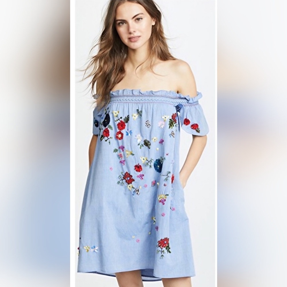 Joie Clarimonde Off-The-Shoulder Chambray Dress. size medium